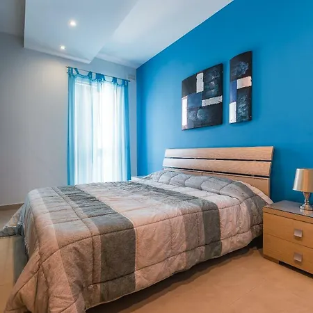 3 Bedroom Apartment *